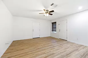 823 N Commerce St, Lockhart, TX 78644 - Photo 15