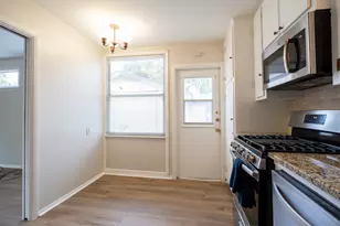 1411 Westmoor Dr, Austin, TX 78723 - Photo 5