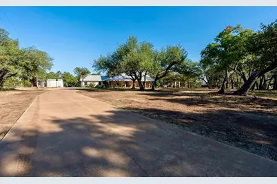 301 Medlin Creek Loop, Dripping Springs, TX 78620 - Photo 23