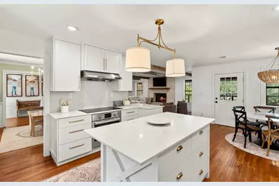 301 Medlin Creek Loop, Dripping Springs, TX 78620 - Photo 9