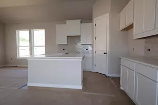 609 Clarissa St, Buda, TX 78610 - Photo 3