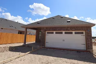 609 Clarissa St, Buda, TX 78610 - Photo 13