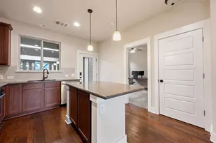7615 Wolverine St, Austin, TX 78757 - Photo 15