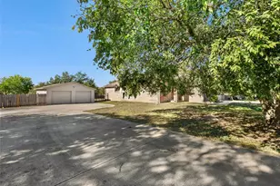 207 Calle Largo, Kyle, TX 78640 - Photo 3