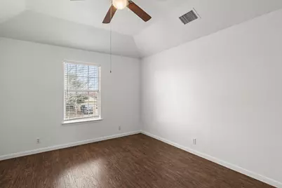 210 Summerside Avenue, Lockhart, TX 78644 - Photo 21