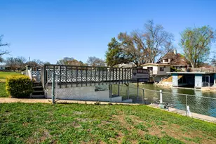 106 Flamingo Cir, Marble Falls, TX 78654 - Photo 3