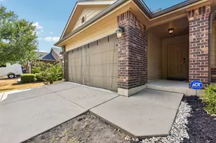 300 Hendelson Ln, Hutto, TX 78634 - Photo 11