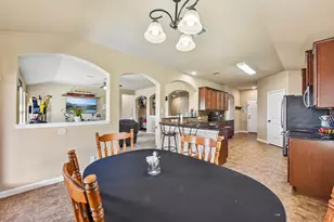 300 Hendelson Ln, Hutto, TX 78634 - Photo 15