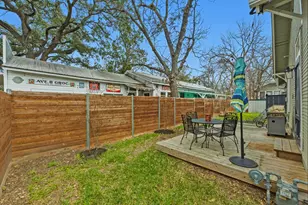 306 W 44th St, Austin, TX 78751 - Photo 33