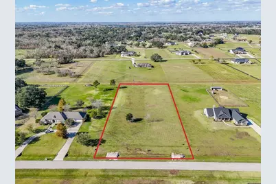 702 Comanche Trail Drive, Rosharon, TX 77583 - Photo 1