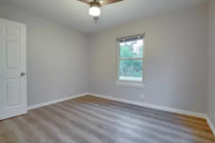 600 Bramble Dr, Austin, TX 78745 - Photo 13