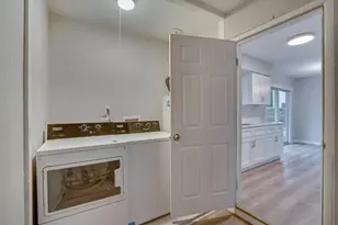 600 Bramble Dr, Austin, TX 78745 - Photo 17