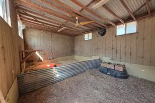 376 Jones Rd, Cedar Creek, TX 78612 - Photo 33