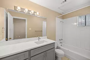 712 Graham Pl, Austin, TX 78705 - Photo 19