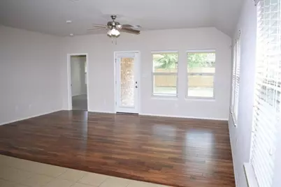 520 S Brook Drive, Leander, TX 78641 - Photo 5