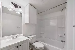 2500 Burleson Rd, Austin, TX 78741 - Photo 15