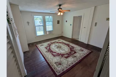 1319 Grace Street, Taylor, TX 76574 - Photo 17