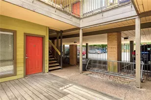 908 Poplar St, Austin, TX 78705 - Photo 17