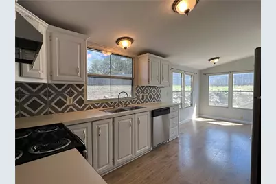 10808 Quail Valley Drive, Leander, TX 78641 - Photo 9