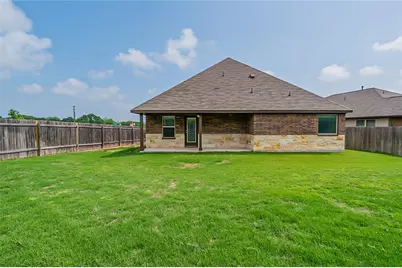 2021 Garretts Way, Manchaca, TX 78652 - Photo 11