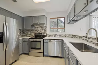 6810 Deatonhill Drive #204, Austin, TX 78745 - Photo 3