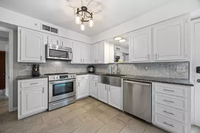 13207 Mansfield Drive, Austin, TX 78732 - Photo 15