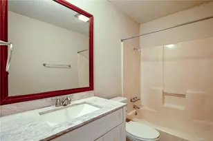 8807 Pineridge Dr, Austin, TX 78729 - Photo 11