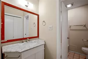 8807 Pineridge Dr, Austin, TX 78729 - Photo 17