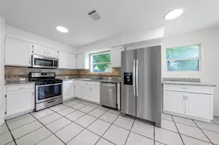 13701 Cambourne Dr, Pflugerville, TX 78660 - Photo 15