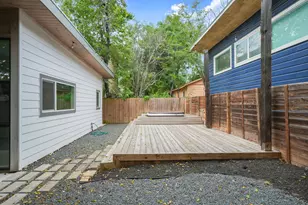 2103 E 14th St, Austin, TX 78702 - Photo 27