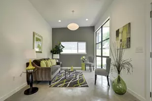 2103 E 14th St, Austin, TX 78702 - Photo 9