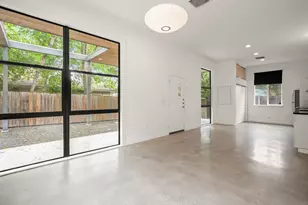 2103 E 14th St, Austin, TX 78702 - Photo 19