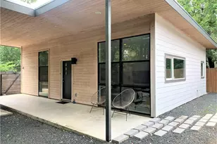 2103 E 14th St, Austin, TX 78702 - Photo 1