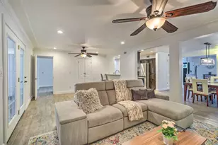 411 Ramble Ln, Austin, TX 78745 - Photo 9
