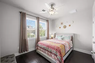 915 Banyon St, Austin, TX 78757 - Photo 19