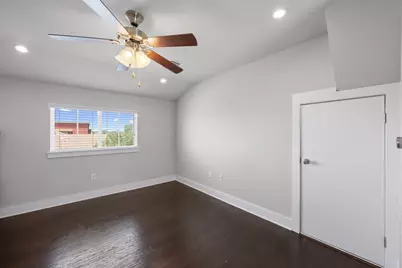 915 Banyon Street, Austin, TX 78757 - Photo 23