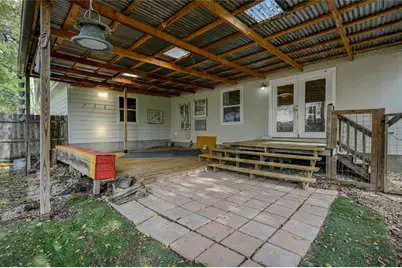 1619 J J Seabrook Drive, Austin, TX 78721 - Photo 19