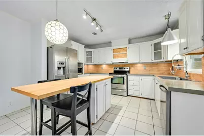 1619 J J Seabrook Drive, Austin, TX 78721 - Photo 7