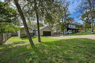 1619 J J Seabrook Dr, Austin, TX 78721 - Photo 25