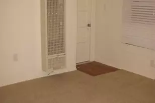 302 E 30th St, Austin, TX 78705 - Photo 5