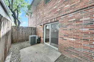 2122 Hancock Dr, Austin, TX 78756 - Photo 17