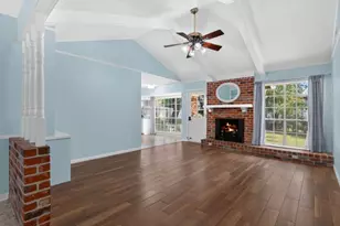 12402 Blue Water Cir, Austin, TX 78758 - Photo 3