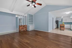 12402 Blue Water Cir, Austin, TX 78758 - Photo 15