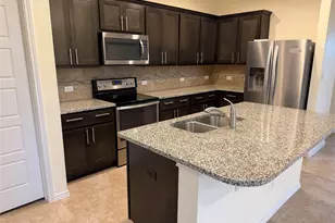 704 Carillion Dr, Pflugerville, TX 78660 - Photo 15