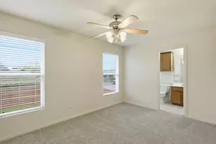 2215 Dry Creek Dr, Round Rock, TX 78681 - Photo 9