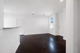 6404 Carson Rdg, Austin, TX 78741 - Photo 19