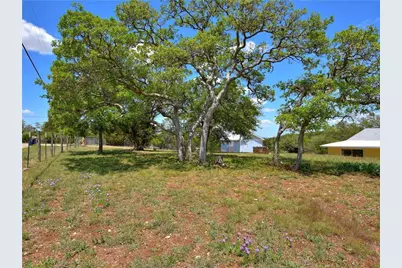 250 Mikes Way, Leander, TX 78641 - Photo 7