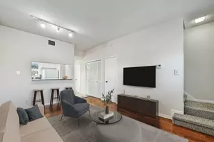 505 Bellevue Pl, Austin, TX 78705 - Photo 5