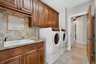 116 Roble Roja Dr, Georgetown, TX 78633 - Photo 23