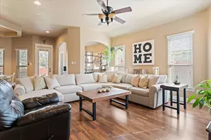 916 Easton Dr, San Marcos, TX 78666 - Photo 13